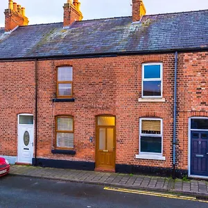 Holiday home Smart Near City Centre, Chester