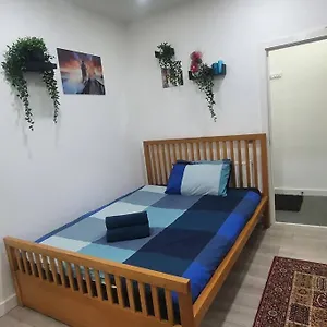  Apartment One Bedroom With Garden,sleep Up To 4ppl United Kingdom